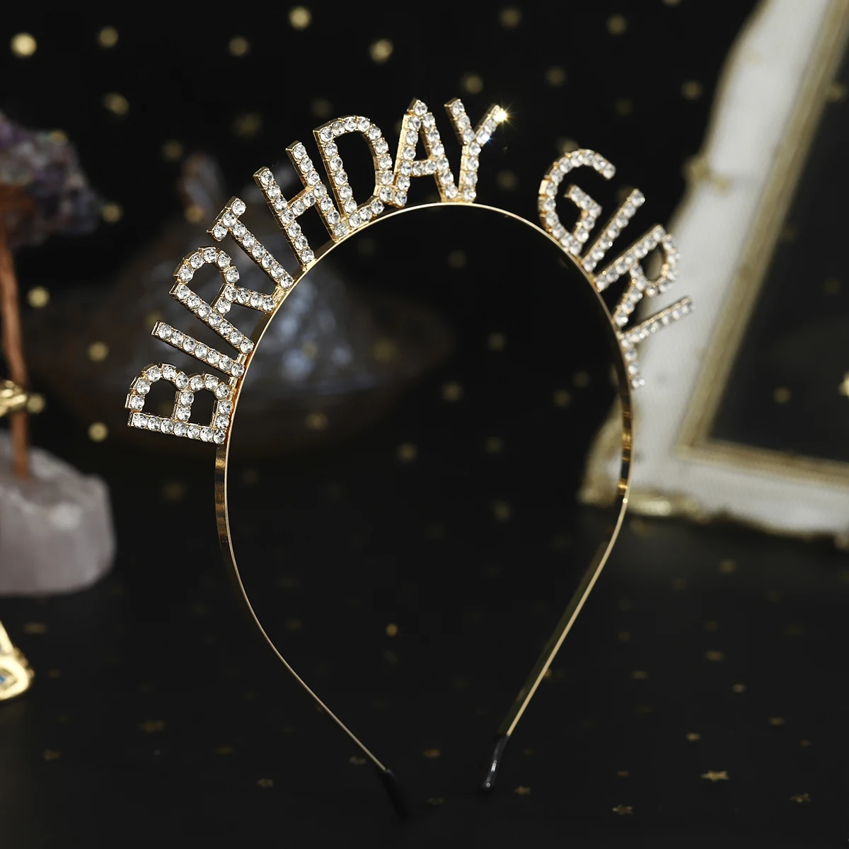 Glänzendes Strass-Stirnband mit englischen Buchstaben „Alles Gute zum Geburtstag“ für Frauen, Zinklegierungsmaterial, Party-Schmuck, beliebtes Haar-Accessoire – Detail 6
