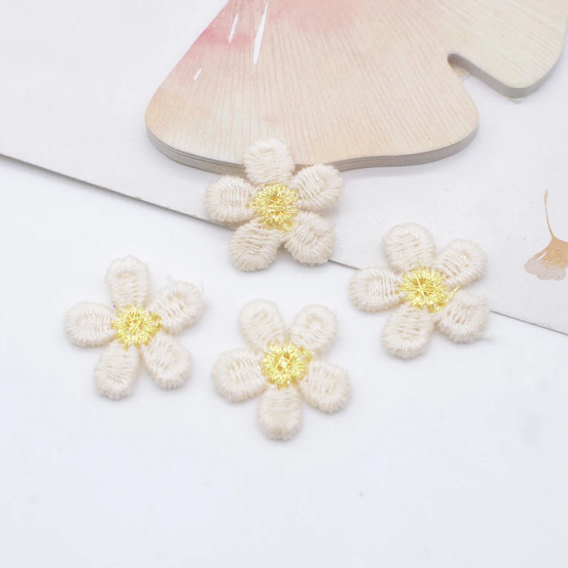 20Pcs 20mm Daisy Flower Applique for DIY Clothes Hat Shoes Crafts Sewing Supplies Patches Headwear Hair Clips Decor Accessories