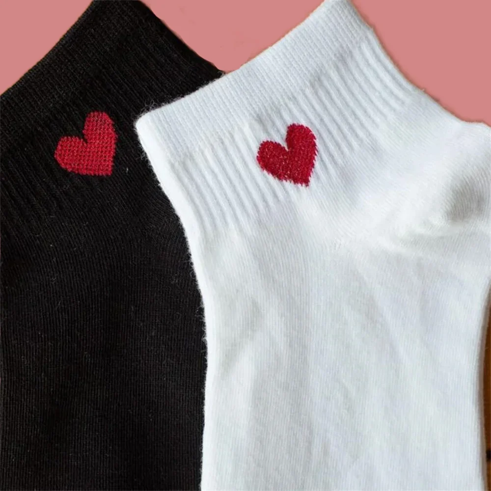 5/10 Pairs New Fashion High Quality Black White Ankle Socks Women Low Tube Cotton Boat Socks Cute Love Heart College Girls Socks