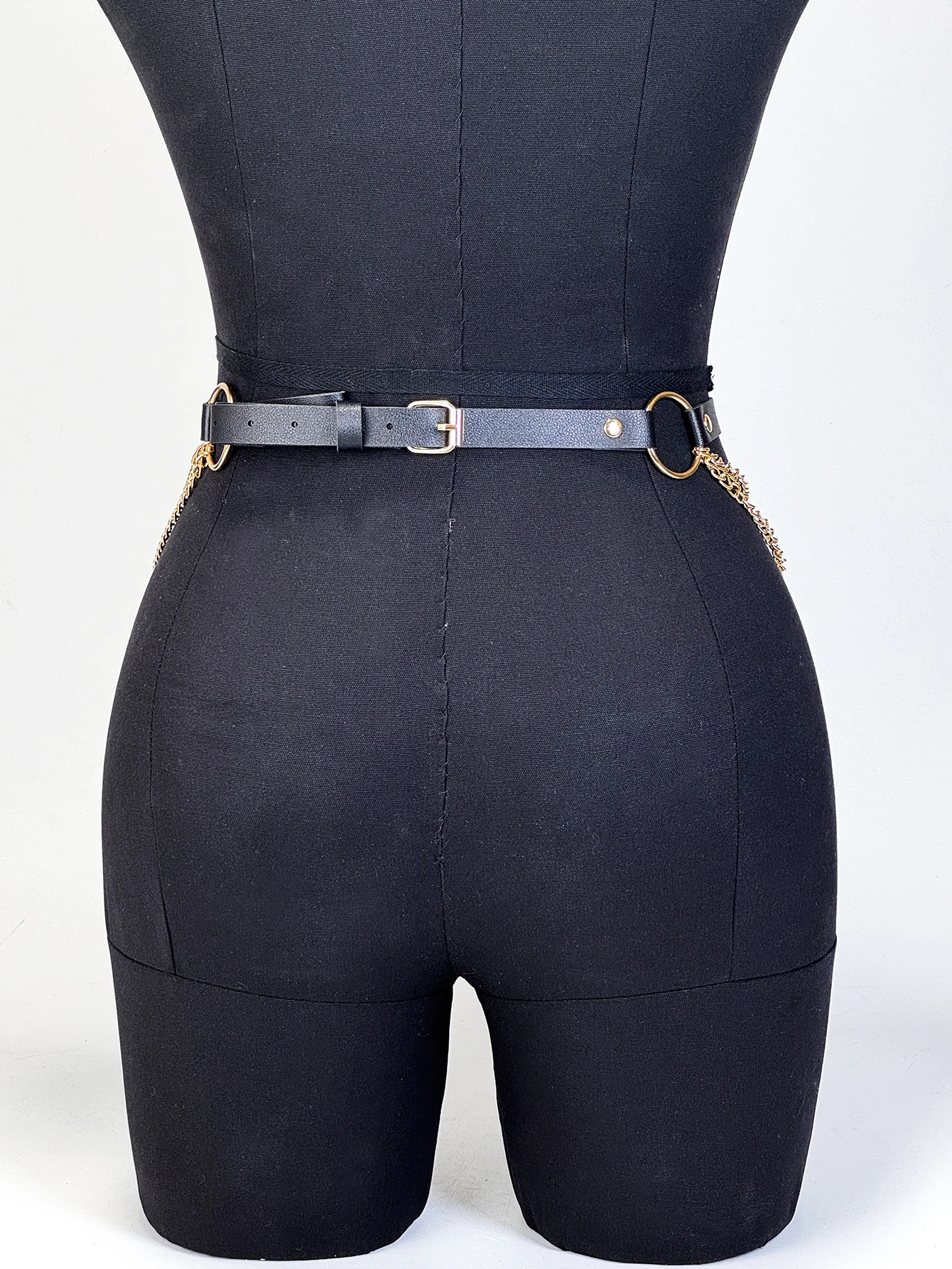  Frauen PU Leder Harness Gürtel Gold Taille Kette Harness Mode Bund Zubehör Freizeit Punk Gothic Kleidung Schmuck Gürtel – Detail 9