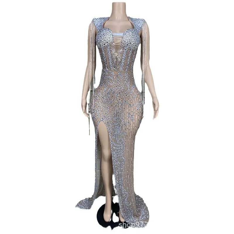 2026Senior Sense Silver Nude Heavy Industry Diamond-encrusted Celebrity Birthday Party Light Luxury Dress Company Annual Meeting