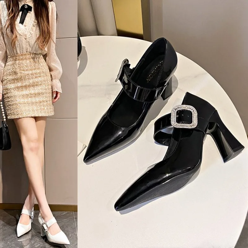 

Women High Heels Shoes Vintage Medieval Renaissance Cosplay Frock Shoes Noble Halloween Fancy Party Plus Size 43 44 45 Fashion