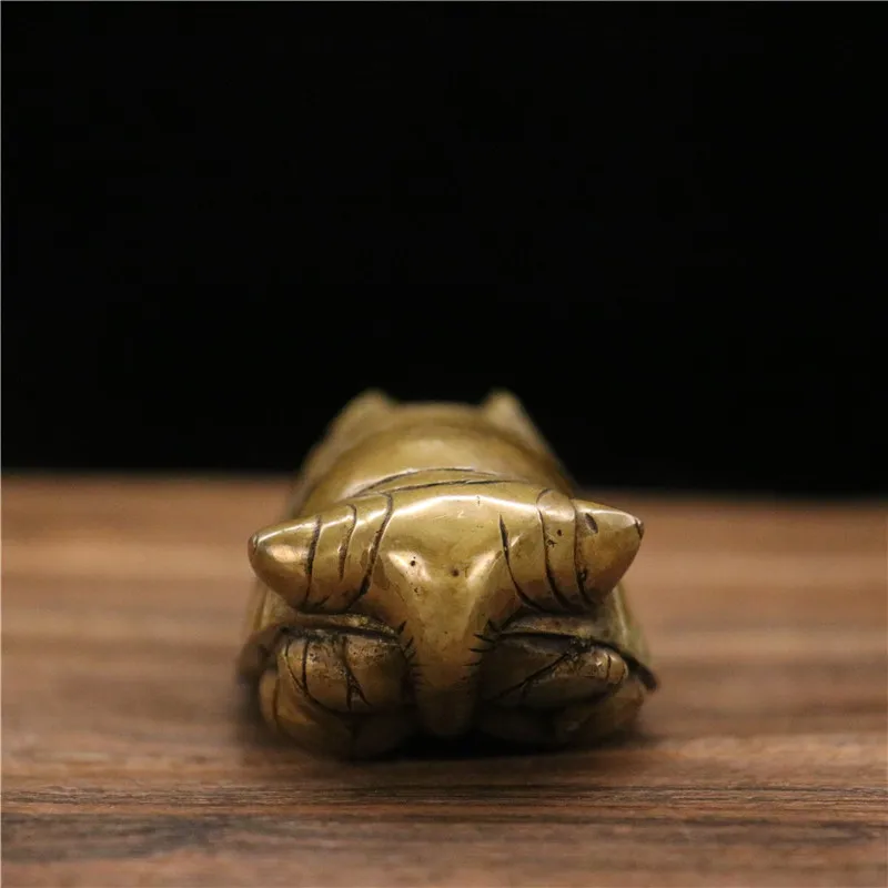 Birthday , graduation gift, pure brass cicada ornament, a show-stopping piece for study, living room, or office