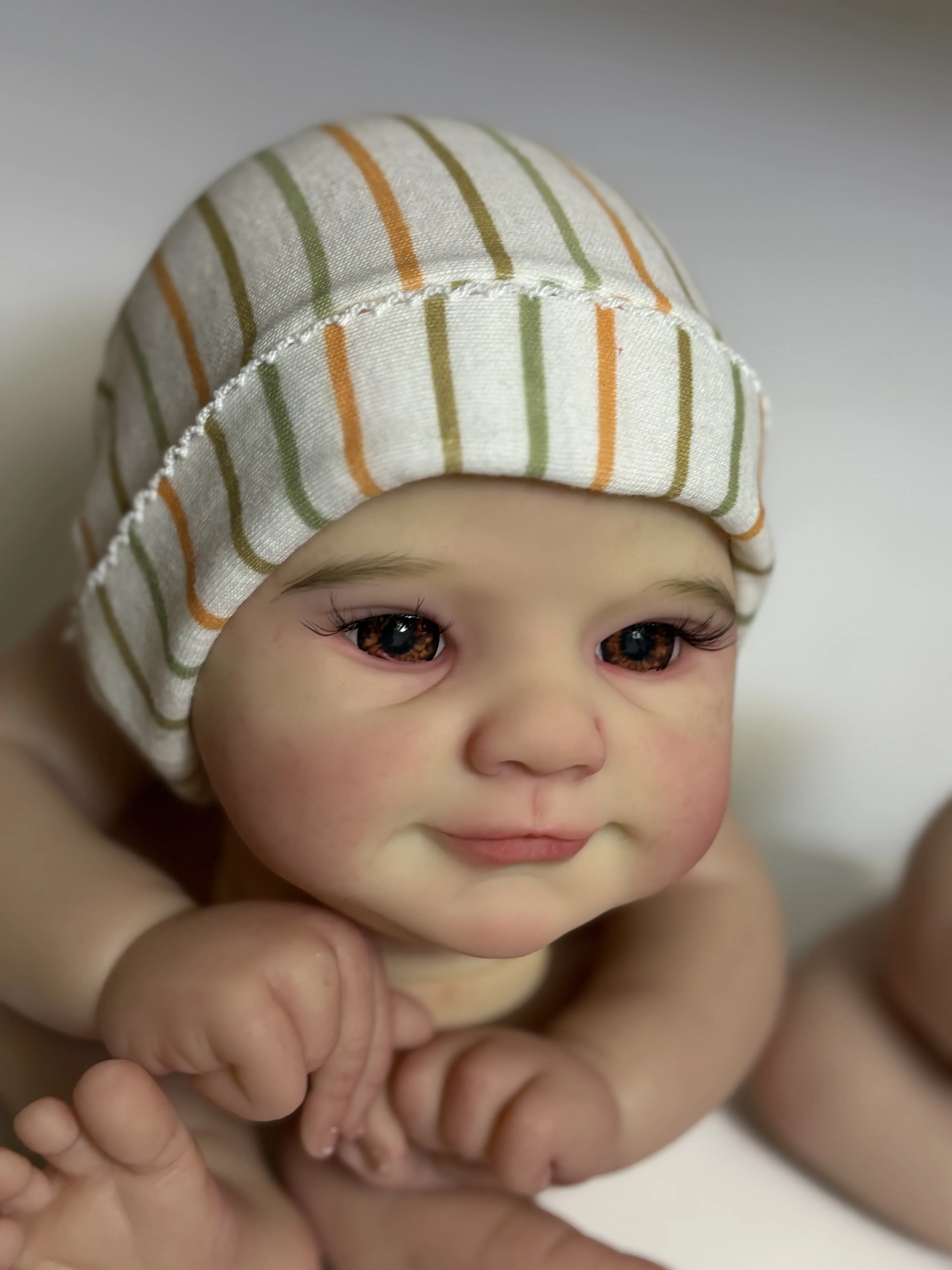 مجموعة أدوات مطلية لدمية الأطفال حديثي الولادة مقاس 48 سم من St.Store مع جسم من القماش