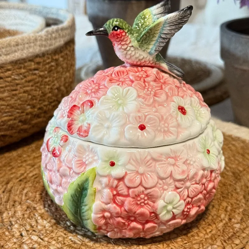 Painted Three-dimensional Hummingbird Ceramic Storage Tank Heavy Industry Storage Ornament Home Decoration Accessories Decor