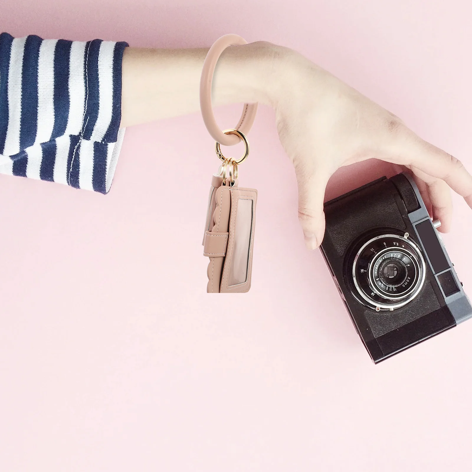 

Fashion Lip Balm Lipstick Holder PU Pouch Portable Key Chain Bracelet Wrist Lipstick Sleeve Cards Bag Cards Bag