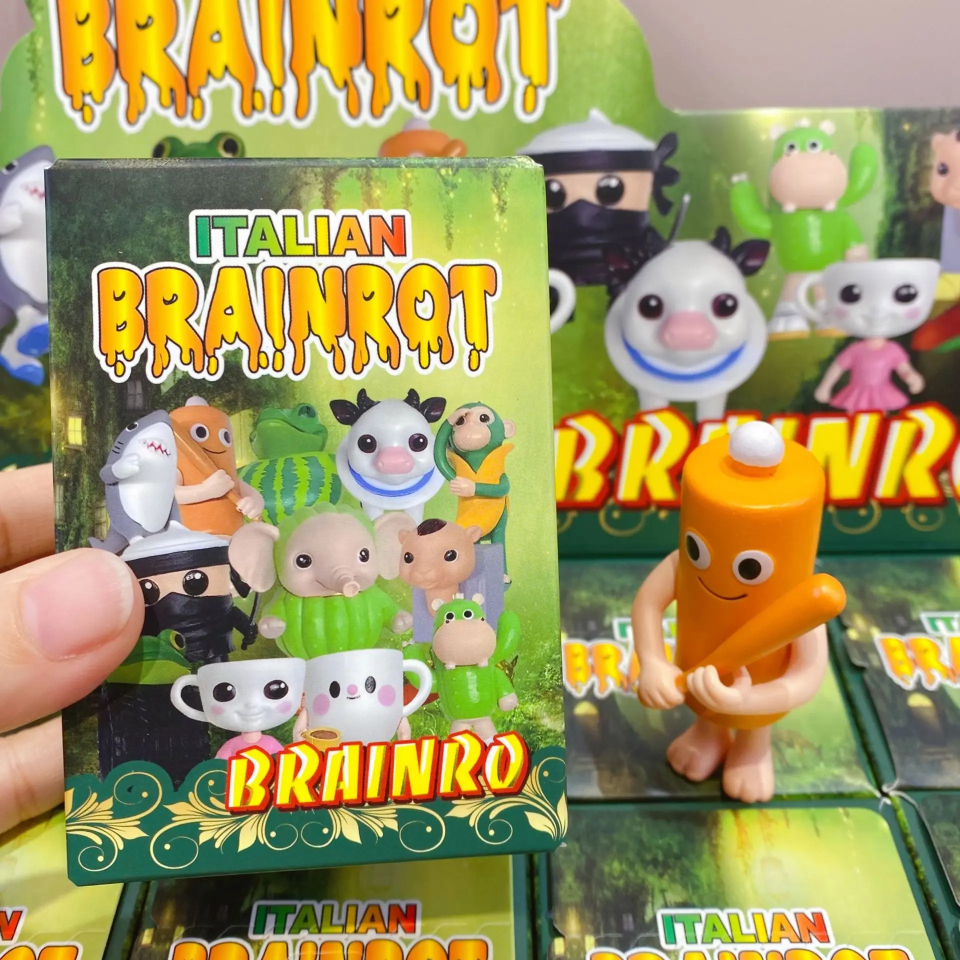 Nueva caja ciega italiana Brainrot Tung Tung Sahur modelo figura Tralalero Tralala Crocodilo Capuuccino muñeca chico juguete caja de regalo