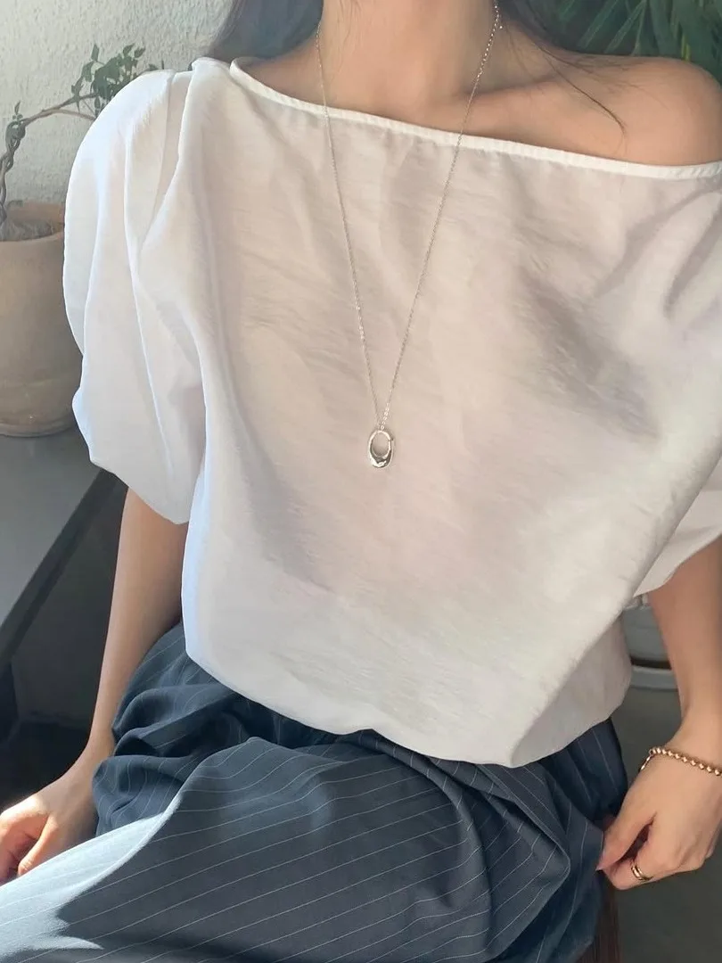 

Chic Summer 2026 Women's Pure Desire Style Shirt Single Button One-Shoulder Loose Fit Short Sleeve Korean Fashion