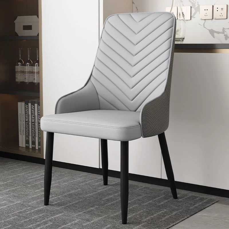 P13Italian الجلود الفن المنزل الحد الأدنى كرسي طعام فاخر الإنترنت المشاهير الحديثة بسيطة طاولة طعام التفاوض الإيطالية تشا