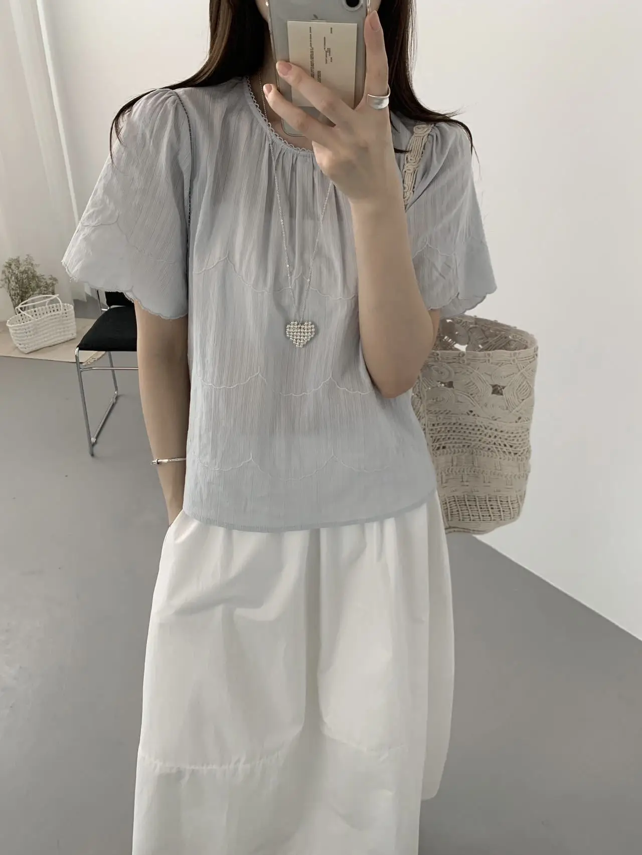 

Lilian Commute Style Loose Fit Short Sleeve Women's Shirt Wave Pattern Versatile Casual Breathable Skin-friendly Summer Top
