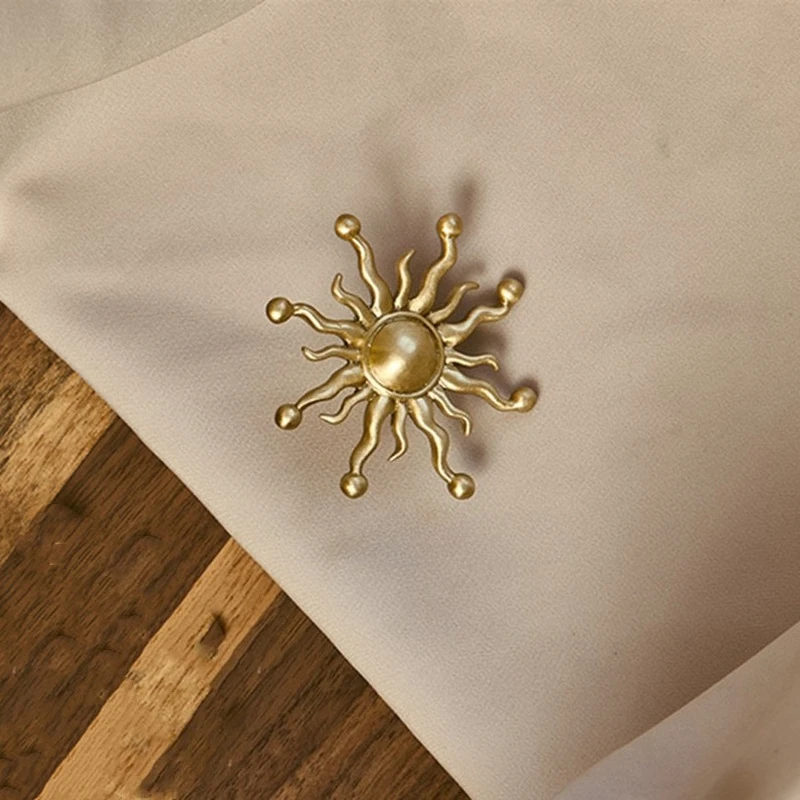 1Pc Creative Brass Furniture Handles Exquisite Single-hole Cabinet Door Handles Kitchen Drawer Knobs Furniture Hardware Pulls