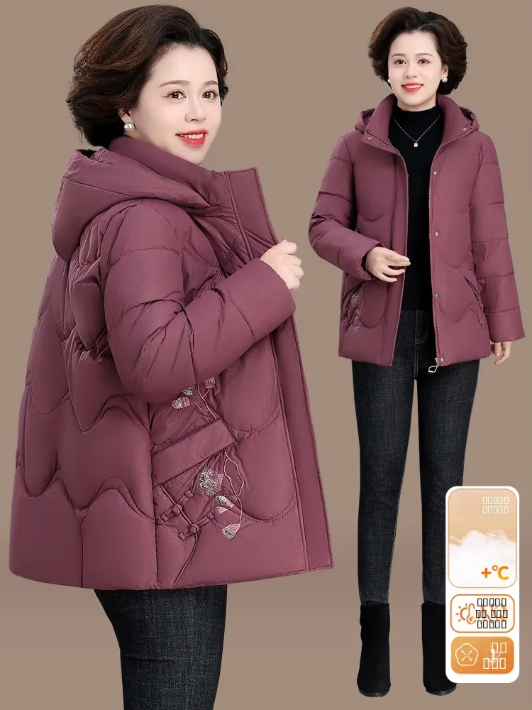 

Женская зимняя хлопковая куртка 2025 года: новая модель для среднего возраста, однотонное пальто с капюшоном, теплое и легкое, повседневный стиль