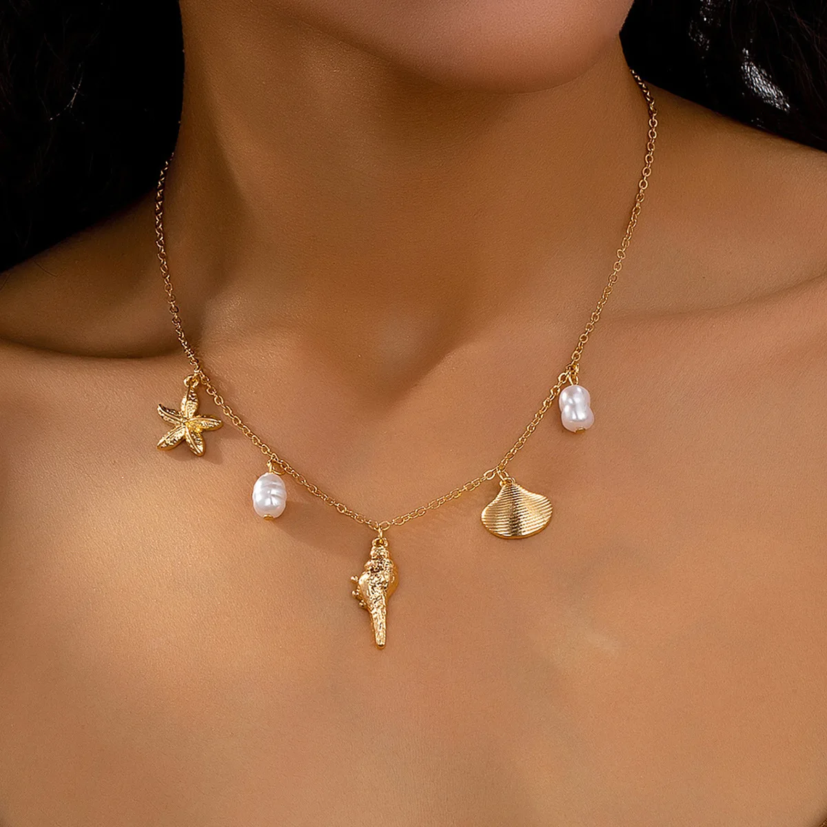 

Bohemian Starfish Shell Conch Beads Pendant Necklace for Women Imitation Pearl Charm Chain Necklace Beach Jewelry Vacation Gift
