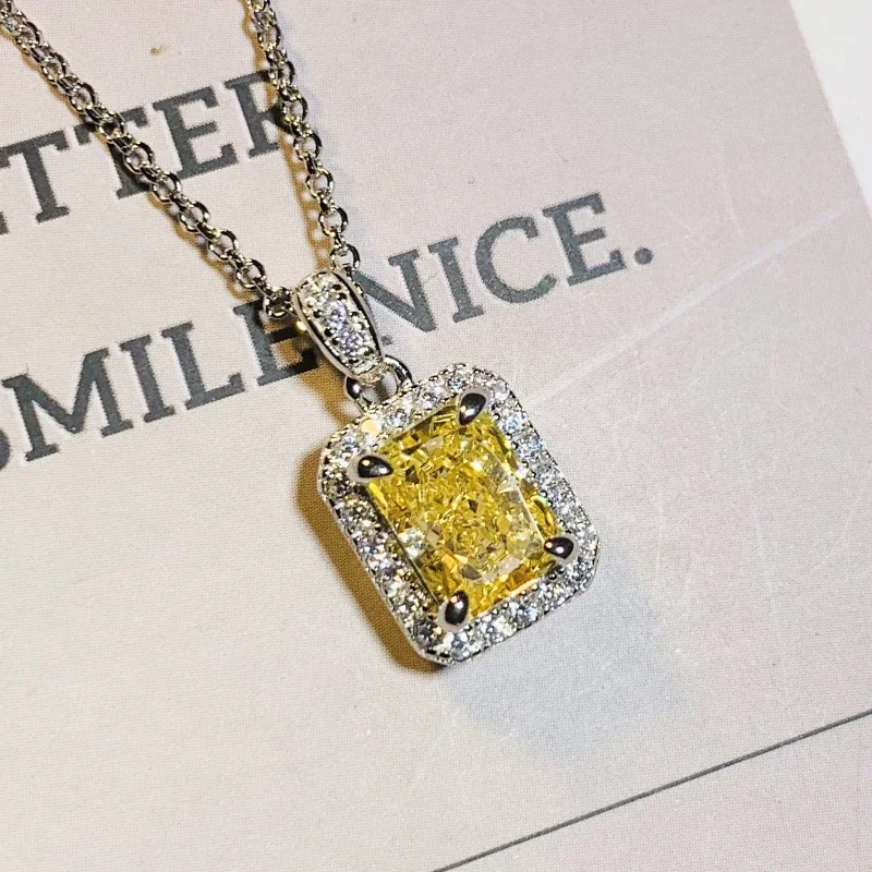 Huitan Exquisite Yellow Cubic Zirconia Women Pendant Necklace Trendy Gorgeous Neck Accessories Modern Chic Wedding Band Jewelry