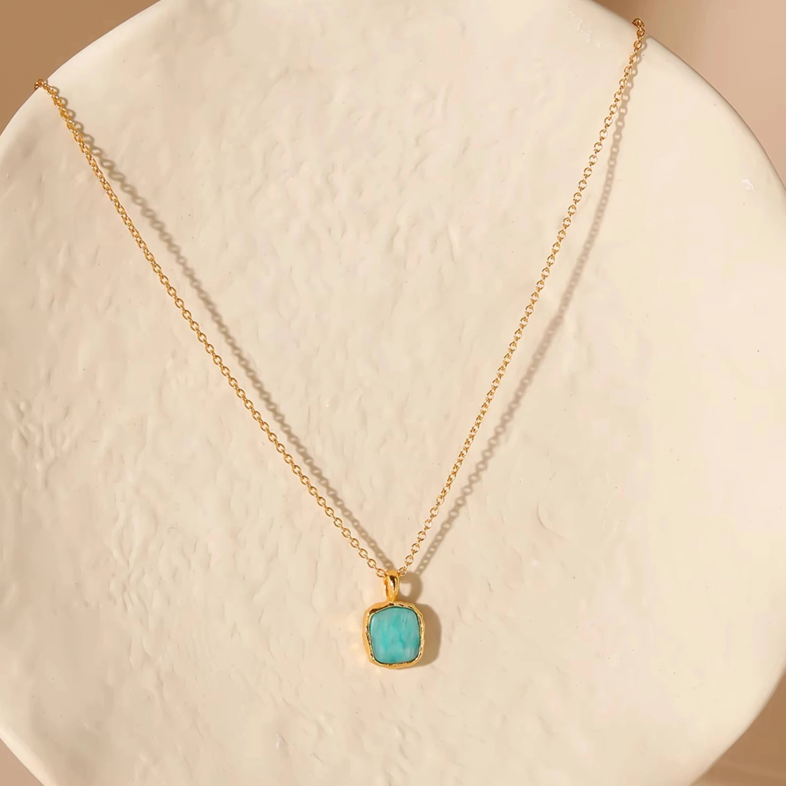 

Минималистичный кулон из стерлингового серебра 925 пробы с натуральным квадратным кулоном из розового кварца, ожерелье для женщин, вечерние подарочные ювелирные изделия