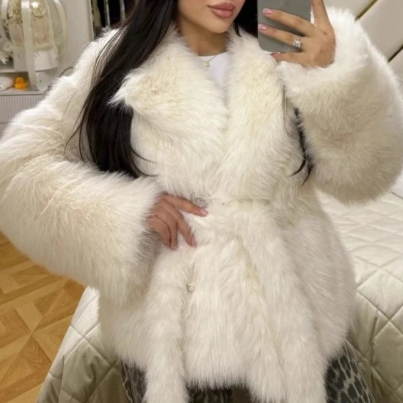 

Женские пальто из искусственного лисьего меха, куртки средней длины, повседневная одежда на шнуровке с отложным воротником и открытой строчкой, свободная белая толстая уличная одежда, зима 2025 г.