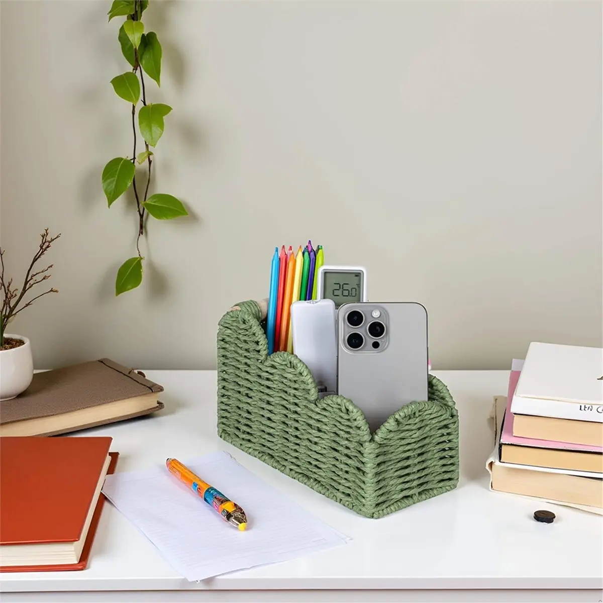 Bedside Table Desk Organizer ,Remote Pen Pencil Holder Cup /Makeup Brush Holder with/Scalloped for Home Green