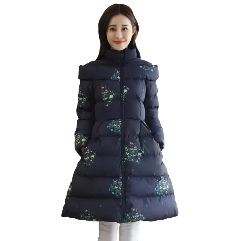 سترة قطن نسائية متوسطة الطول 2025 شتاء النسخة الكورية الجديدة سليم طباعة سميكة القطن عباءة سترة الإناث الدافئة سترة معطف
