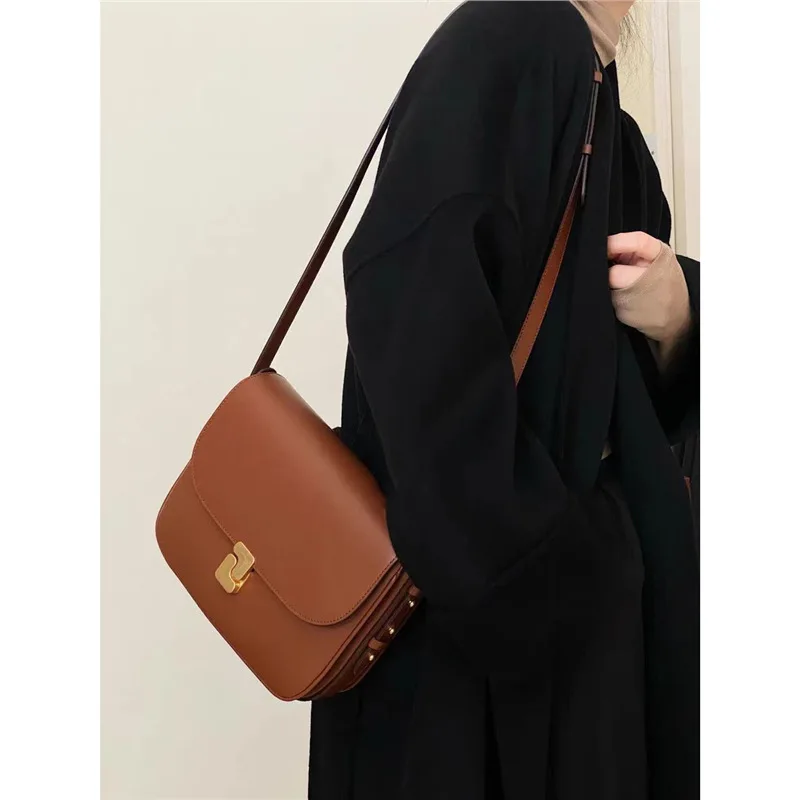 Niche française nouveau sac en cuir tofu femmes haut de gamme sens épaule bandoulière petit sac carré sac de banlieue femmes