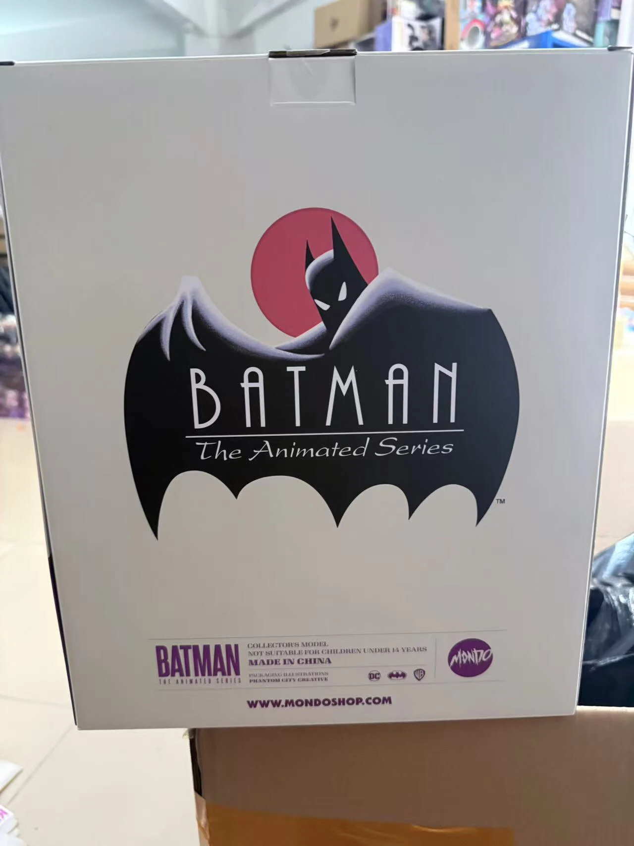 شخصية مفصلية لرسوم متحركة باتمان من موندو - مقاس 1:6 مقاس 12 بوصة إصدار محدود قابل للجمع، نموذج عمل ممتاز