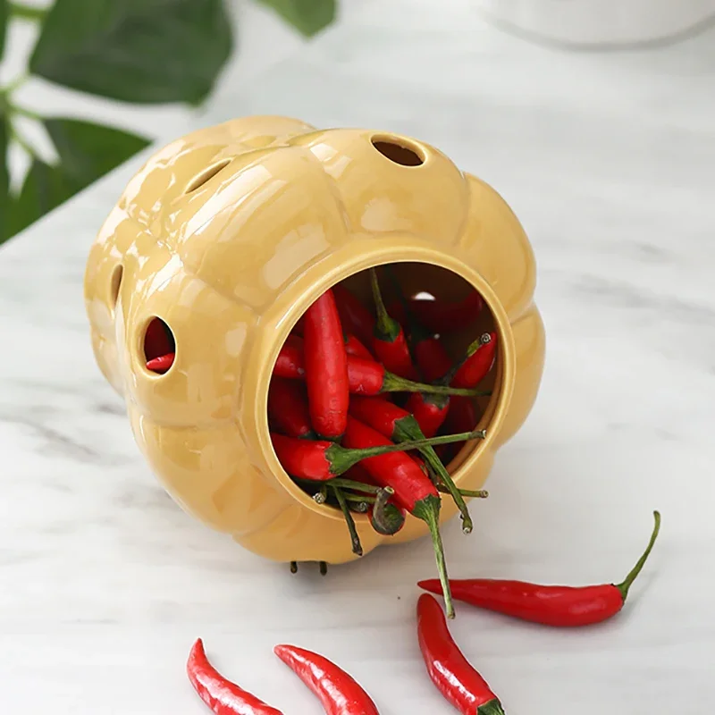 Creative Ceramic Garlic Storage Jar White Cutout Garlic Head Ginger Pepper Millet Pepper Storage Jar Candy Box Home Decoration