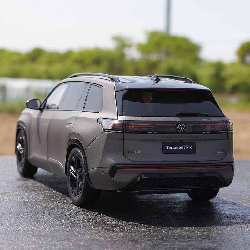 Usine originale 1:18 Volkswagen Teramont Pro 2025 modèle de voiture de simulation en alliage moulé sous pression, jouet cadeau pour garçon, article décoratif pour adulte