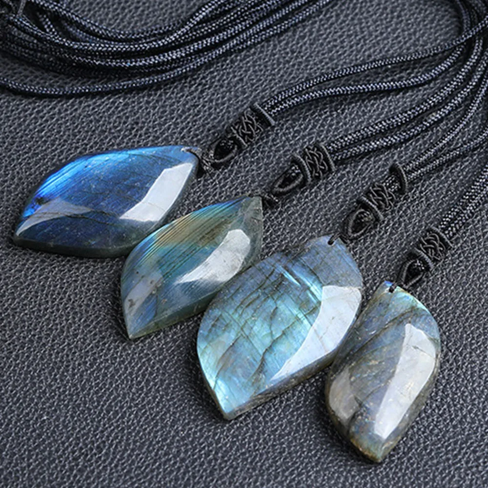 Natural Labradorite Necklace Pendant Moonstone Healing Crystal Stone Pendants with Hand-Woven Rope for Unisex Jewelry