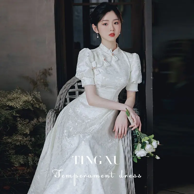 

Chinese Cheongsam Young Girl Engagement Dress Vintage Women White Embroidery Daily Short Sleeve Cheongsam Dress