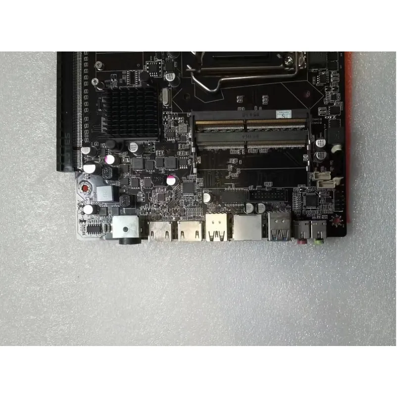 H110I-P All in One Discrete Graphics Motherboard LGA1151 Socket Support 6th 7th Gen CPU Mini ITX Mainboard