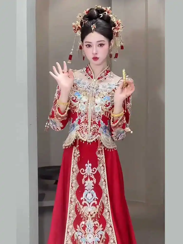 

Bride Vintage Chinese Style Formal Royal Wedding Cheongsam Costume Traditional Dragon Phoenix Embroidery Tang Suit Qipao