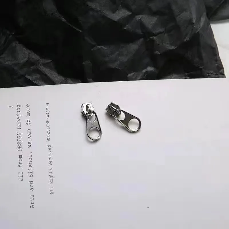 Hip Hop Reißverschluss Ohrringe Persönlichkeit Coole Metall Ohrstecker für Männer Frauen Vintage Punk Stil Schmuck