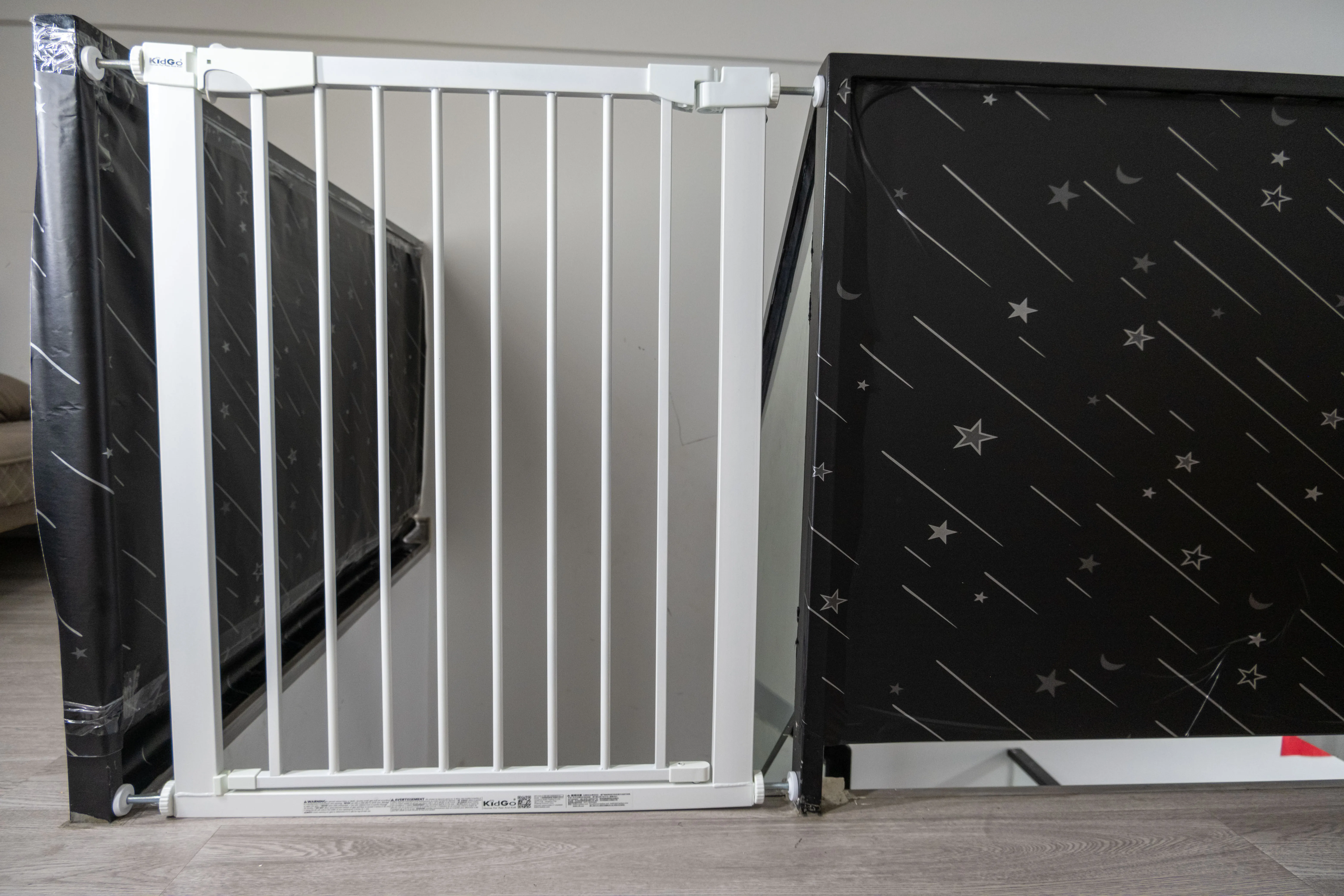 AiLiKEA PLANT vendita calda OEM e ODM personalizzato HOT Baby Safety Product Child Proofing Metal Fence Door Gate