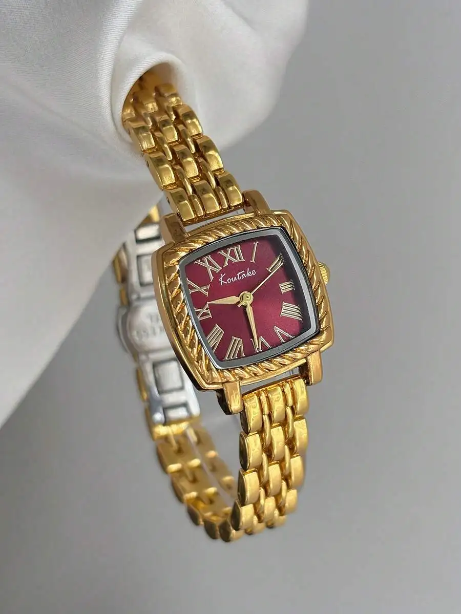 Golden Oval Women's Quartz Watch With Fashionable Temperament Design Art Is A Daily Match For Birthdays And Graduation Gifts
