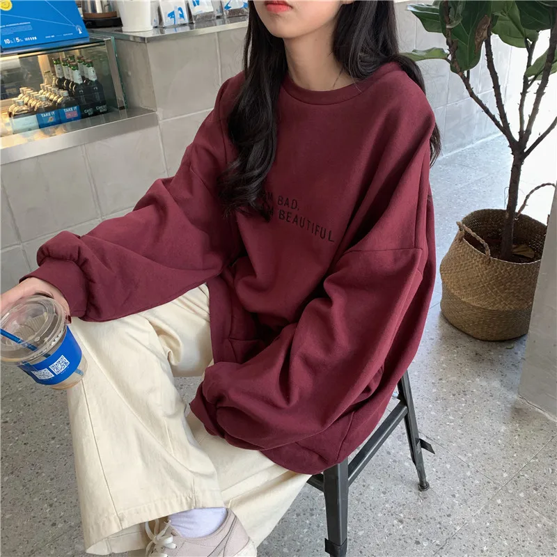 Oversize-Sweatshirt für Damen mit Buchstabenmuster, Rundhalsausschnitt, lange Ärmel, lockerer Schnitt, lässiges Oberteil, ideal für Herbst und Winter, modisches Streetwear-Design, schlicht. – Detail 4