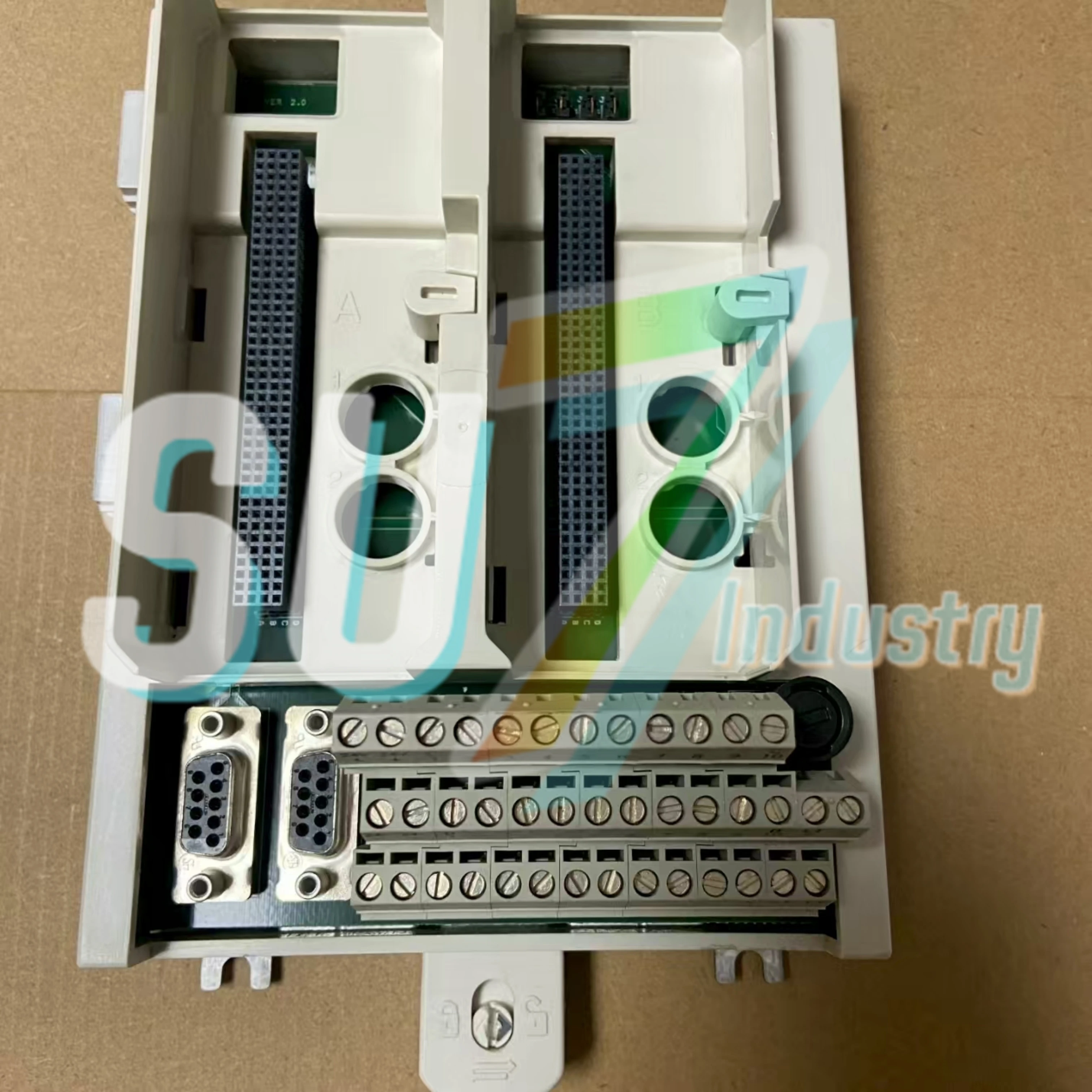 PLC 모듈 베이스 새로운 원본 TU842 3BSE020850R1 TU843 3BSE021443R1 TU844 3BSE021445R1 TU845 3BSE021447R1 TU846 3BSE022460