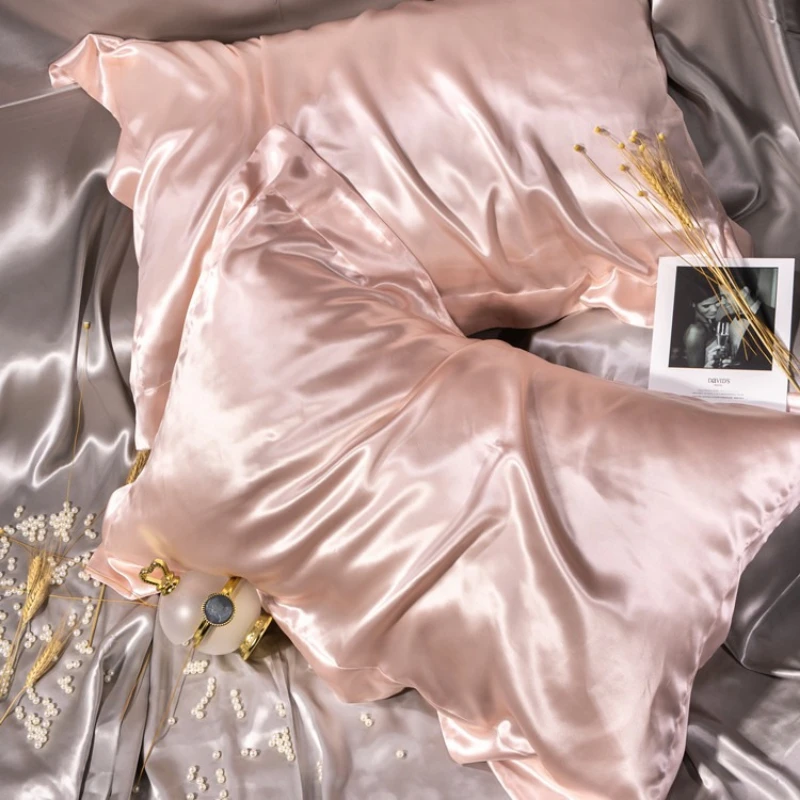 100% Natural Mulberry Silk Pillowcase Hair/Skin Protection,Anti-Frizz & Wrinkle-Resistant Hypoallergenic