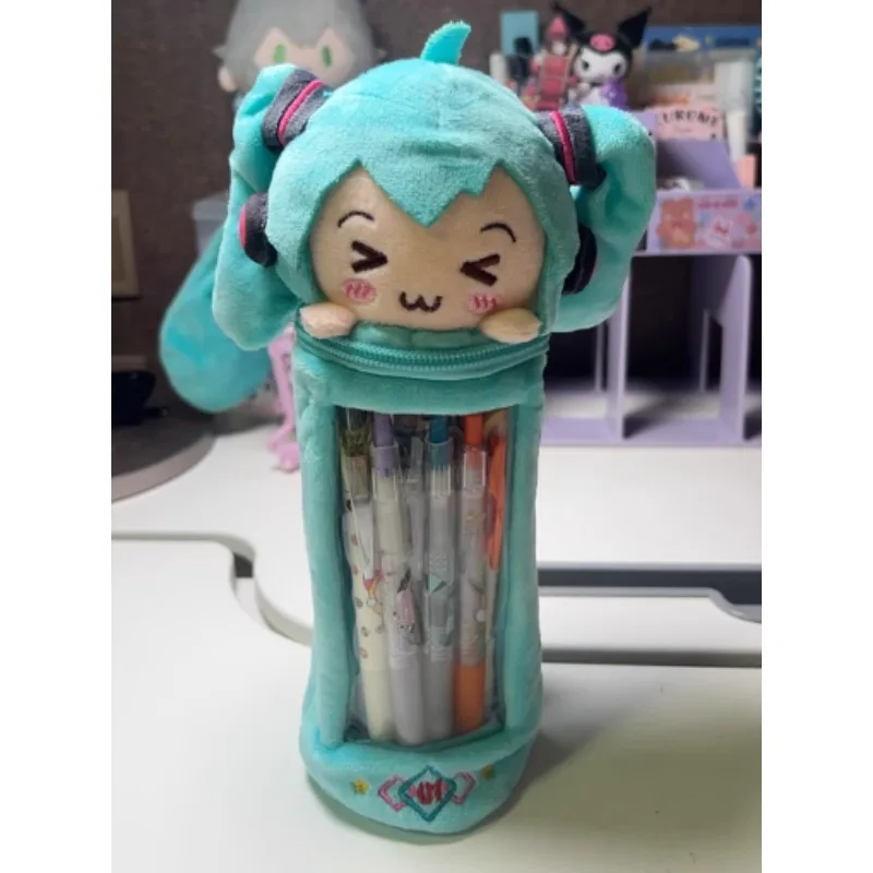 porte-stylo-en-peluche-hatsune-miku-kawaii-tasse-de-papeterie-anime-mignonne-pour-marchandises-jouets-classiques-cadeaux-d'etude