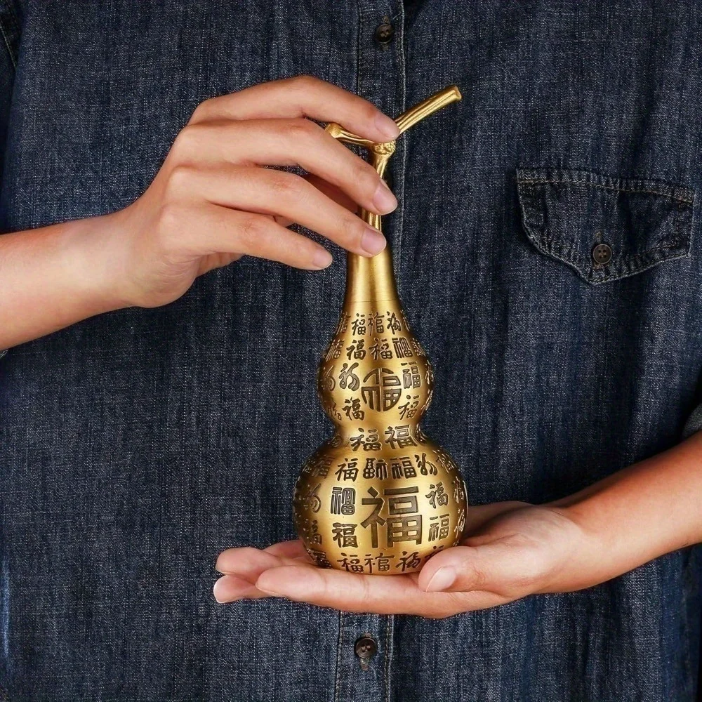 

Brass Gourd Ornaments | Decorated with Auspicious Patterns, Small, Openable Metal Crafts Suitable for Home Decoration, Tradition