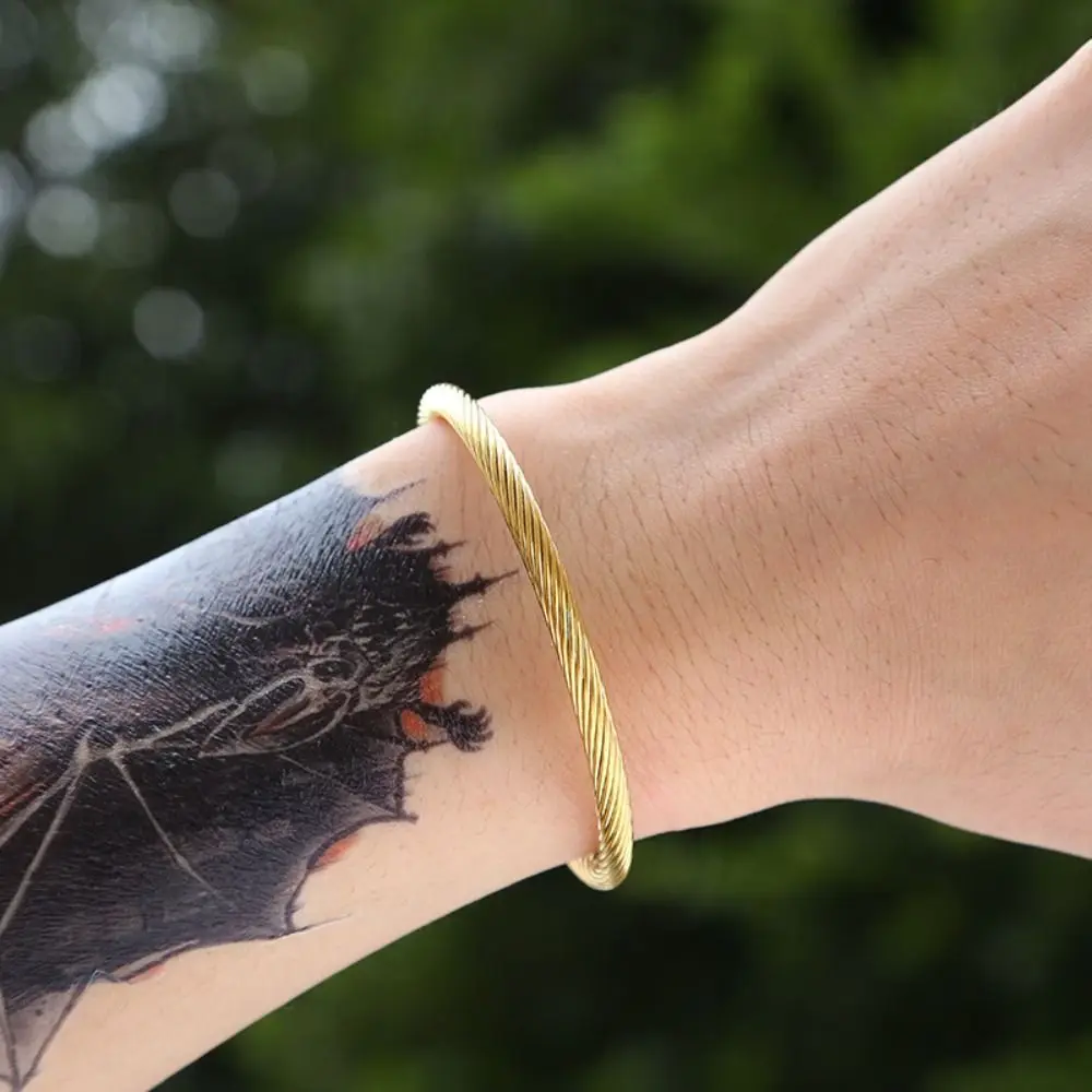 Bracciale a ferro di cavallo in acciaio inossidabile intrecciato nodo cavo coppia bracciali catena metallica nodo a ferro di cavallo braccialetti con nodo a ferro di cavallo da uomo