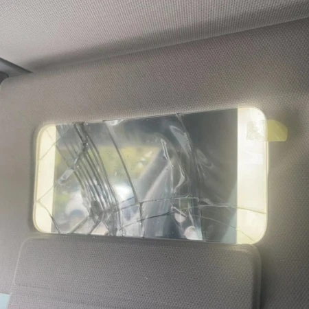 

Suitable for Tesla Model 3/Y front gear sunshade main driver's panel makeup mirror, passenger glass replacement