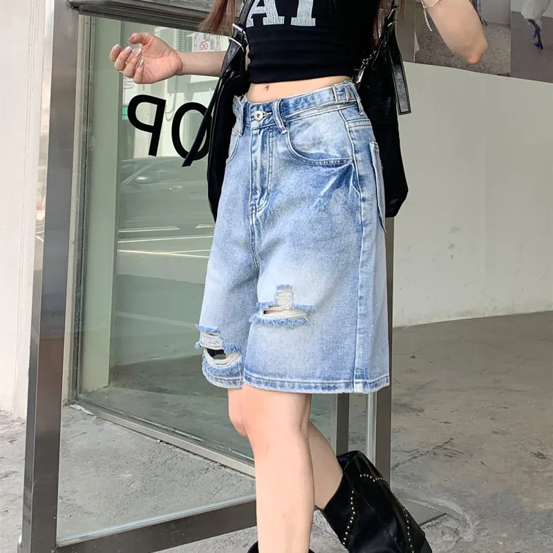Pantaloncini di jeans dritti al ginocchio con foro vintage allentato casual Donna Pantaloni corti larghi in denim larghi a vita alta moda coreana Mujer