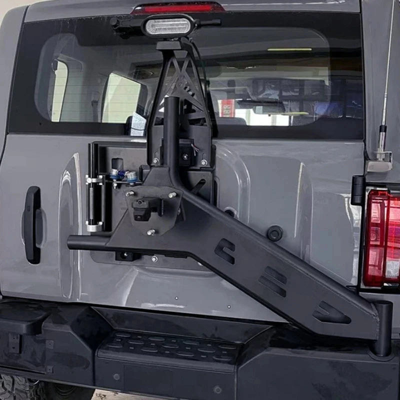 Suitable 300 Off-Road Reinforced Tailgate Spare Tire Mount-Flagpole & License Plate Bracket