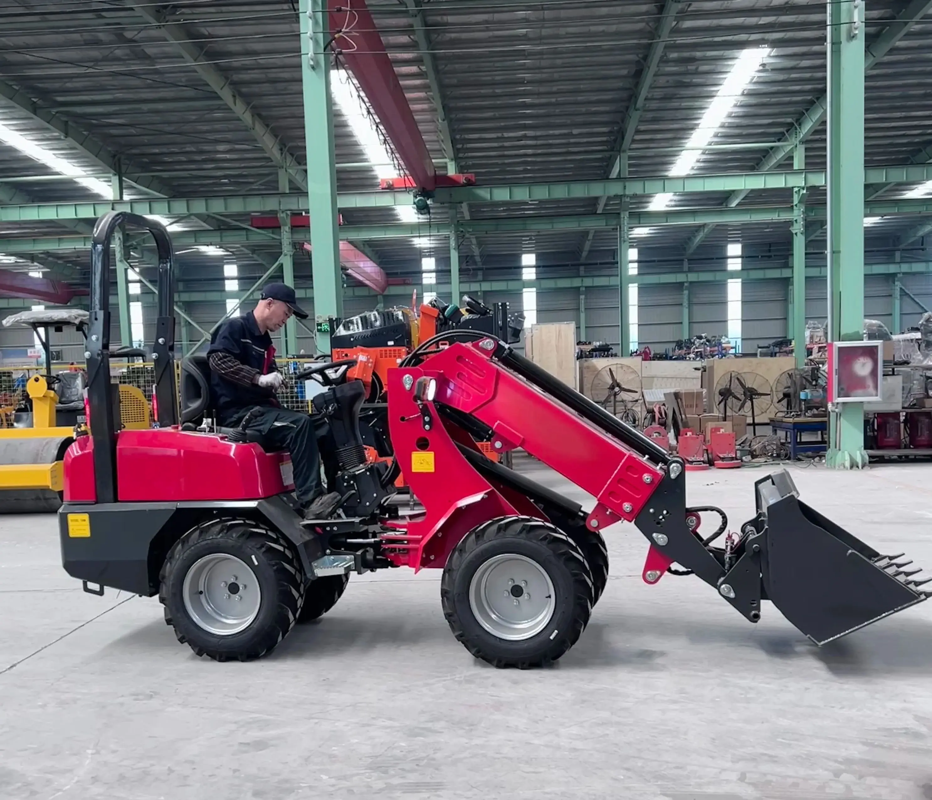 

Earth moving machinery factory sells small telescopic arm front-end wheel loader and mini telescopic loader directly