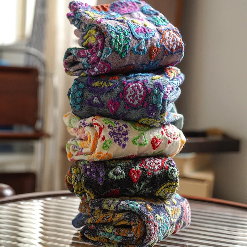 

Women's Autumn Winter National Wind Flower Mid-tube Pile Socks Korean Mori Retro Literary Korean High Top Japanese Style Sock