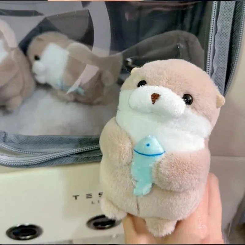 12cm 허그 피쉬 수달 인형 귀여운 플러시 펜던트 슈퍼 귀여운 인형 여자친구와 베스트 프렌드를 위한 선물 장식용 백팩 펜던트 장난감