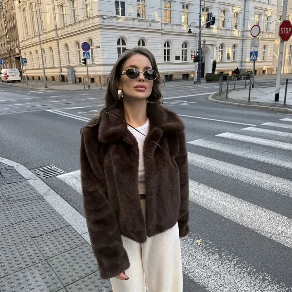 New winter fashion women's casual avant-garde design with European and American style brown fur integrated jacket