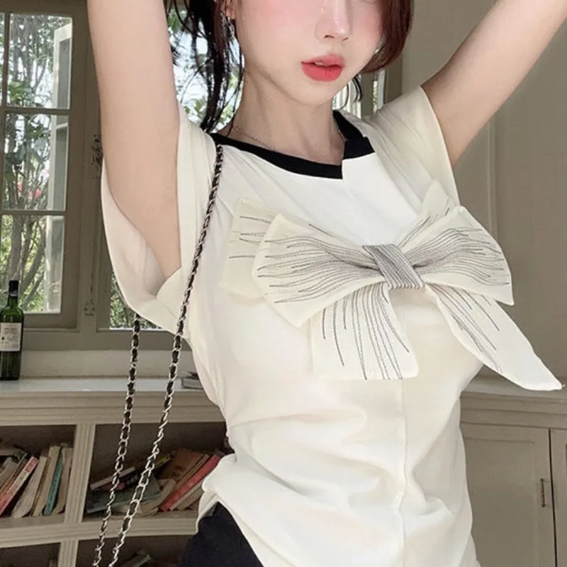 Simple and Casual Round Neck Cotton Pullover Summer New Short Sleeved Bow Women's Fashion Commuting Slim Fitting T-shirt Top
