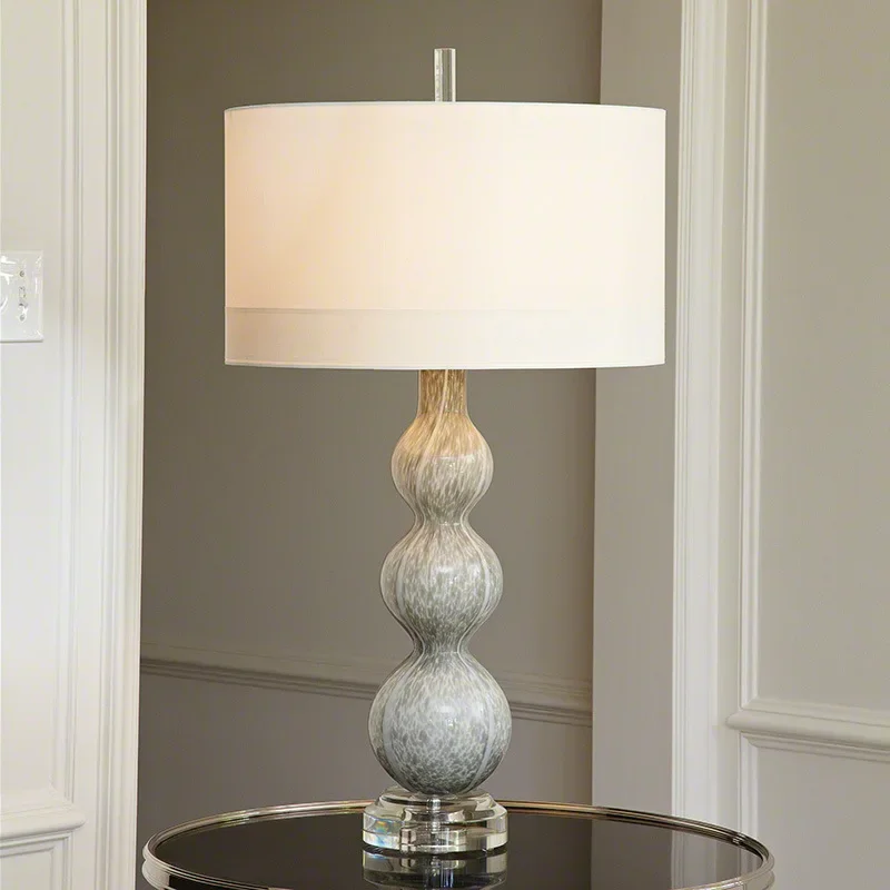 

GHJUYIOL American style living room lamp, glass model room lamp, simple and personalized bedroom bedside table lamp