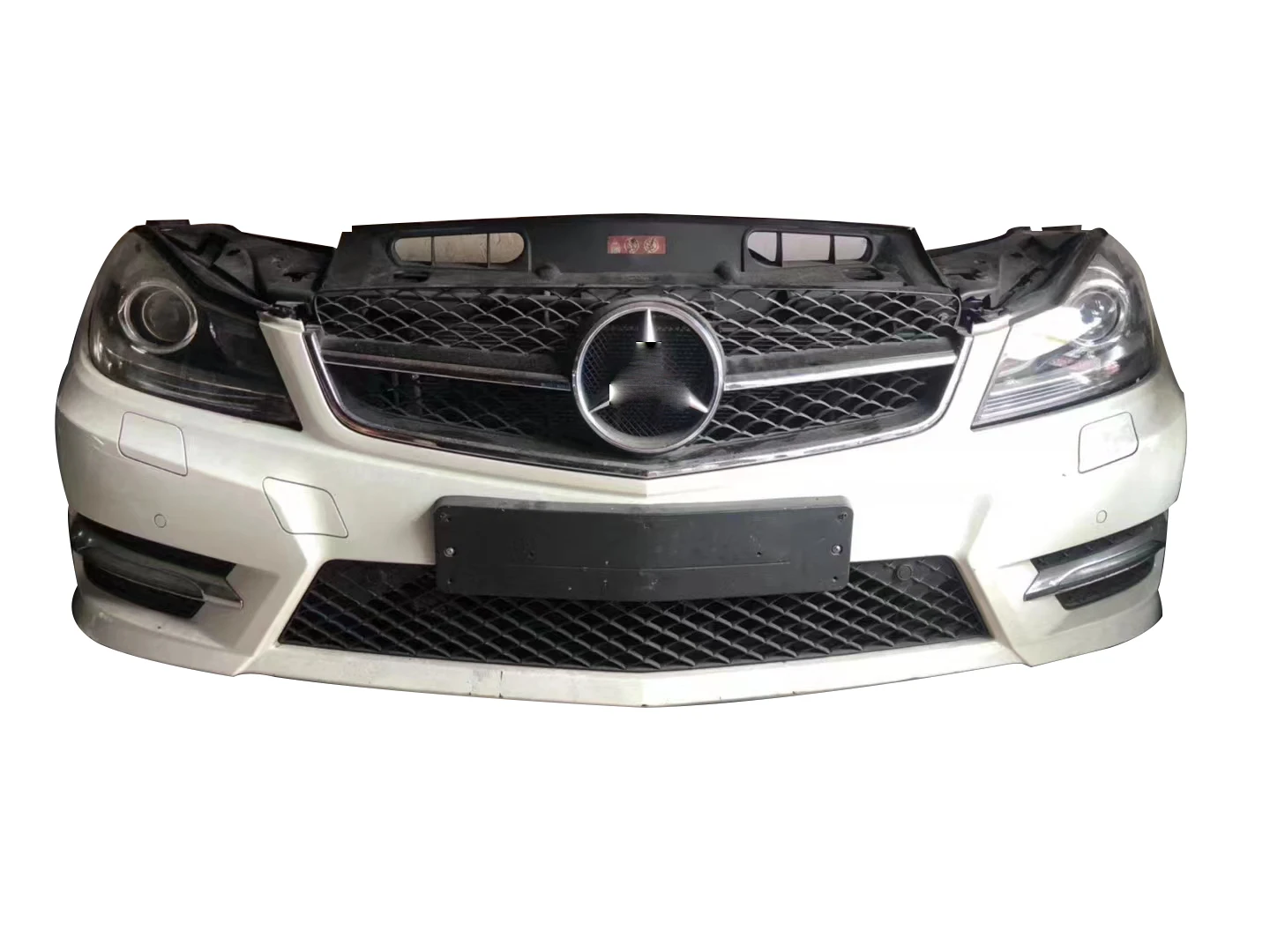 FRONT BUMPER C63 Amg W204 Car Bumpers UPGRADE Body Kit For Mercedes  2012-2014