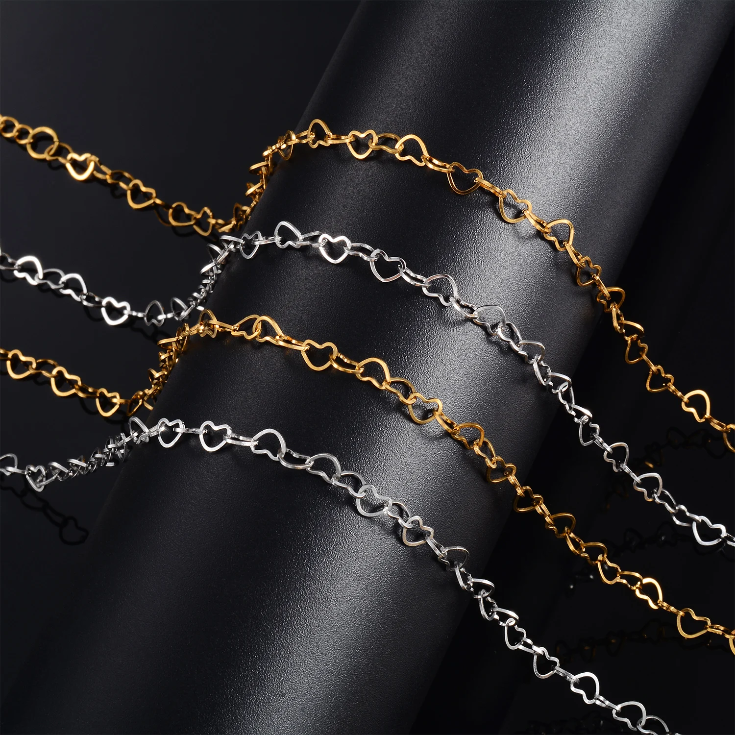 Elegante Halskette mit hohlem Herz aus Edelstahl, süße, niedliche Liebeskette, Choker für Freundin, Frauen, Schmuckgeschenk – Detail 3
